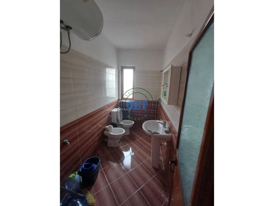 Durres, shitet apartament 2+1+Ballkon Kati 3, 73 m² 32.000 € 