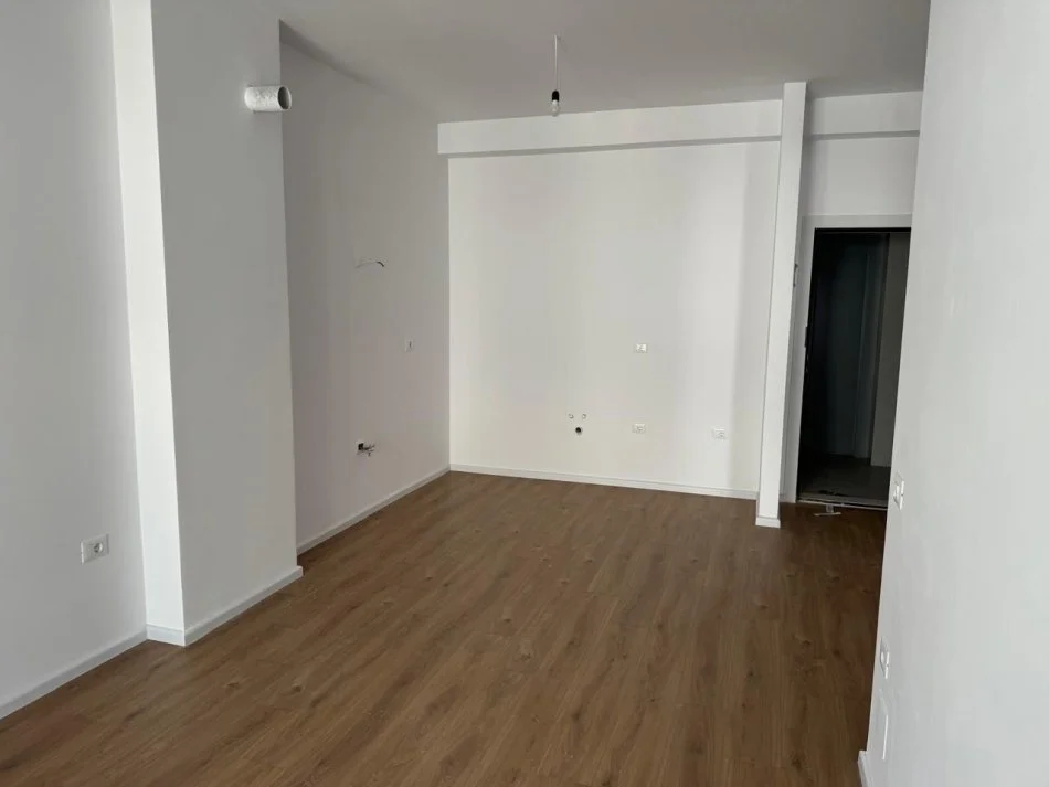Tirane, shitet 1+1 Kati 6, 60 m² 80.000 € 