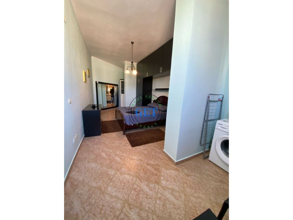 Durres, jepet me qera apartament 1+1 Kati 10, 70 m² 450 € (Vollga, Durrës.)