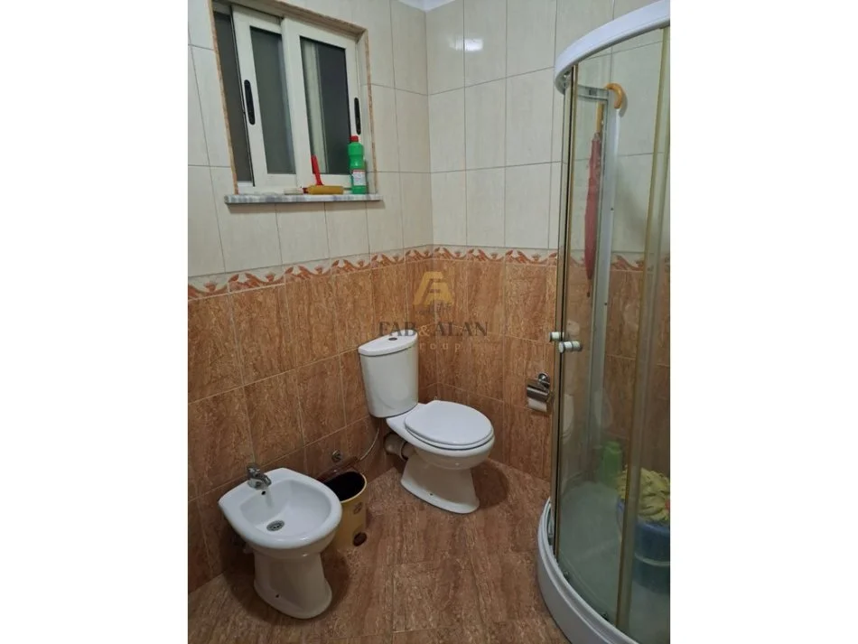 Tirane, shitet apartament 1+1 Kati 2, 70 m² 100.000 € (FRESKU)