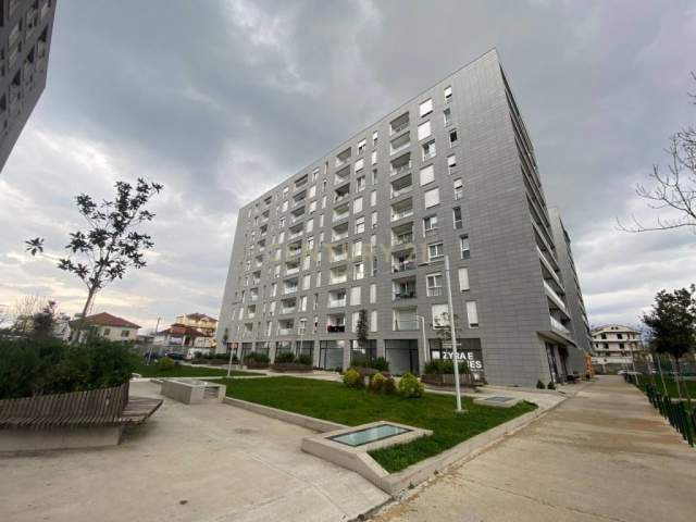 Tirane, jepet me qera ambjent biznesi Kati 0, 100 m² 900 Euro (Don Bosko)