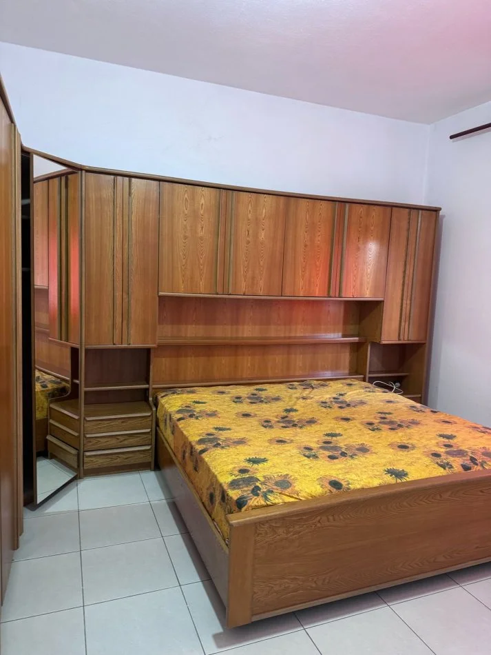 Tirane, jepet me qera shtepi 2+1 Kati 1, 100 m² 400 € (Astir)