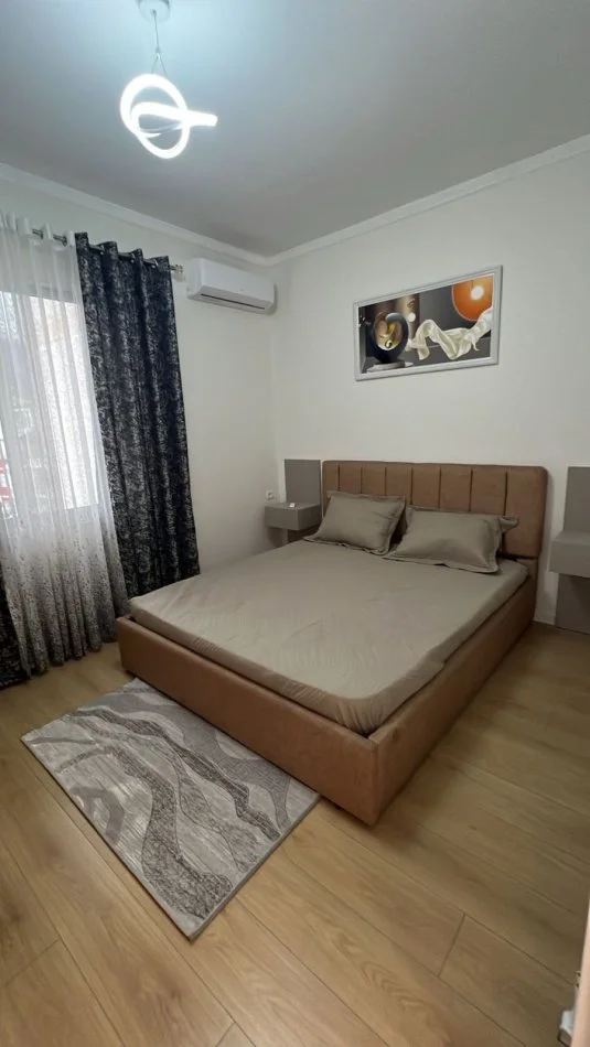 Tirane, jepet me qera apartament 1+1 Kati 6, 62 m² 400 € (Rruga” Shefqet Kuka”)