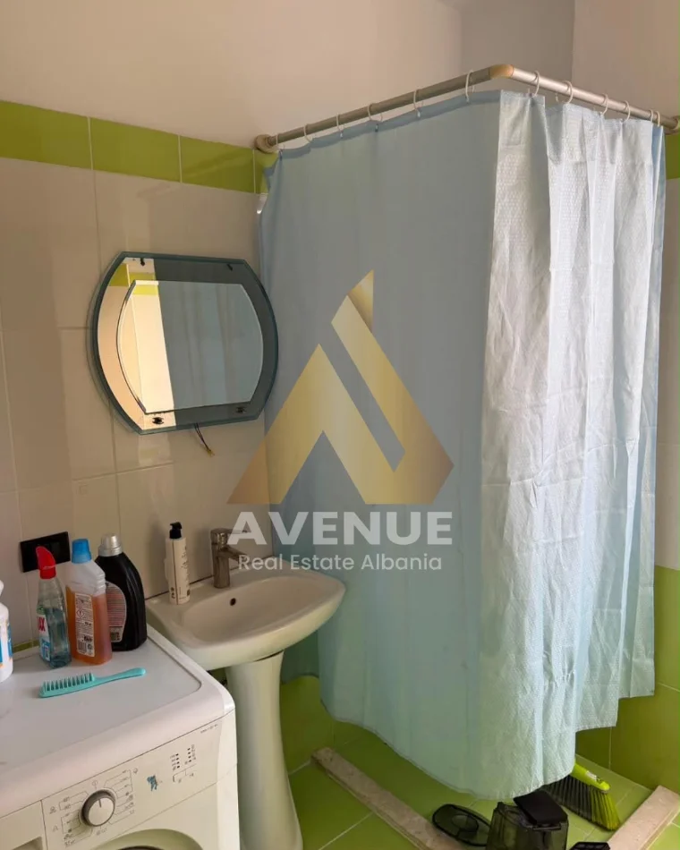 Tirane, jepet me qera apartament 2+1 Kati 7, 500 € (Liqeni Thate)