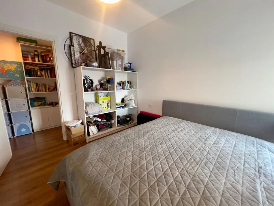 Tirane, jepet me qera apartament 2+1+Ballkon Kati 3, 76 m² 750 € (Jordan Misja)