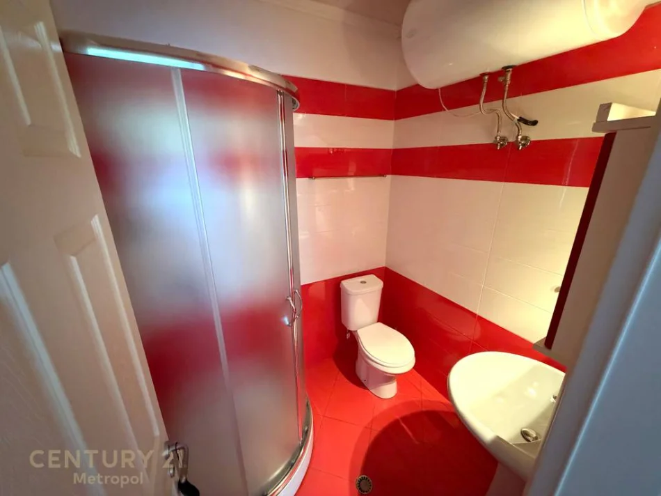 Tirane, shes apartament 2+1 Kati 4, 107 m² 135.000 € (Shkoze)