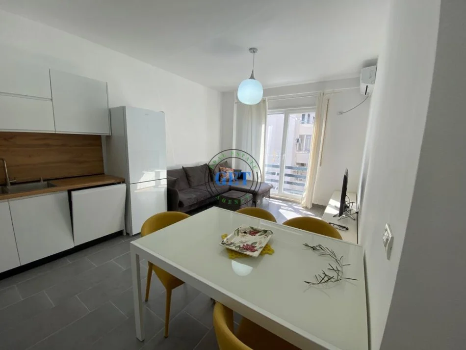 Durres, jepet me qera apartament 2+1 Kati 2, 75 m² 450 € (Plazh, Iliria)