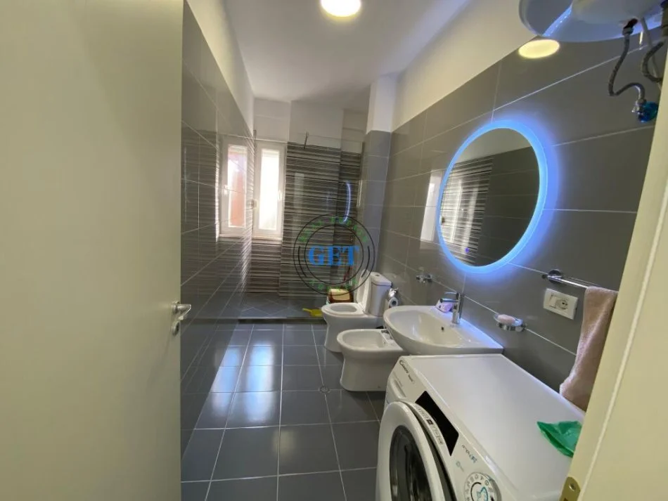 Durres, jepet me qera apartament 2+1 Kati 2, 75 m² 450 € (Plazh Iliria, Durrës)