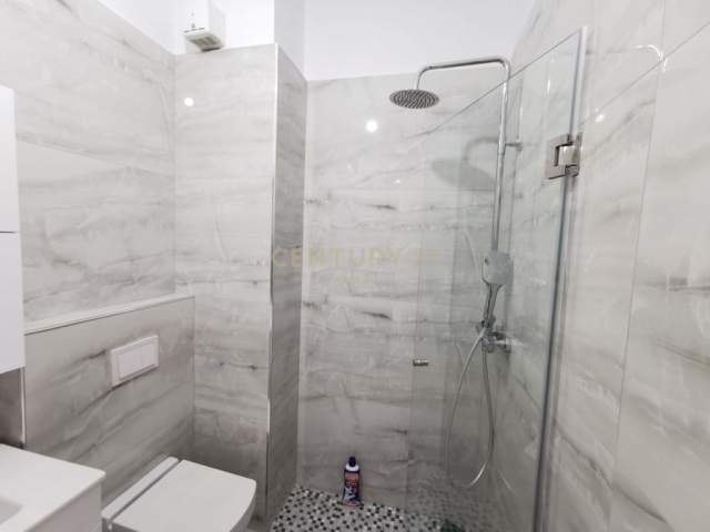 Tirane, jepet me qera apartament 2+1 Kati 9, 96 m² 450  (Astir)