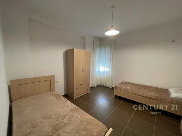 Shqiperi, jepet me qera apartament 2+1+BLK Kati 2, 85 m² 650 Euro (Liqeni i Thate)