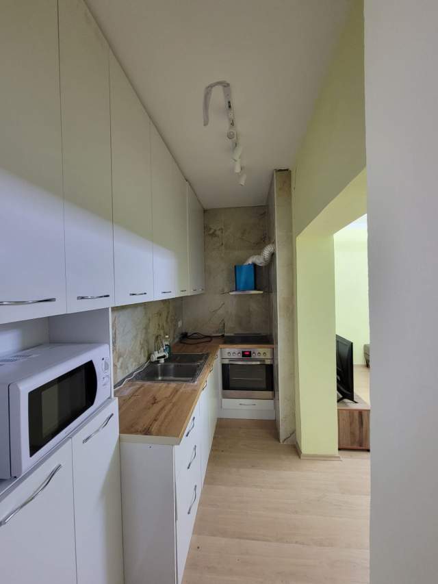 Tirane, jepet me qera apartament 1+1+A Kati 2, 55 m² 450 Euro (Rruga Dervish hekali)