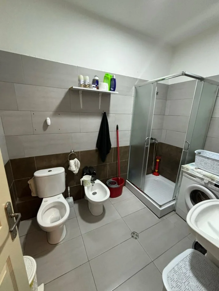 Tirane, shitet apartament 2+1 Kati 7, 108 m² 137.000 € (Rruga Astrit Losha Astir)