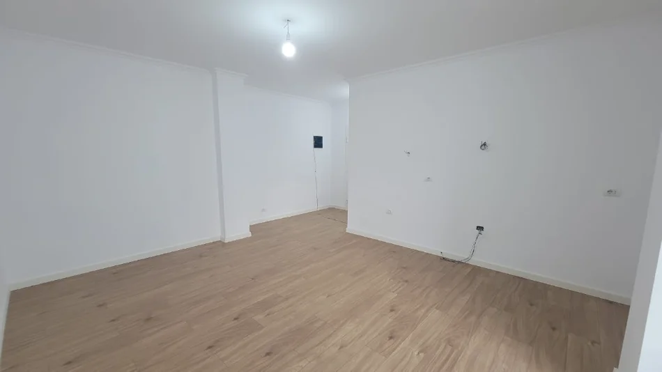 Tirane, shitet apartament 2+1 , 79 m² (Rruga e Bogdaneve)