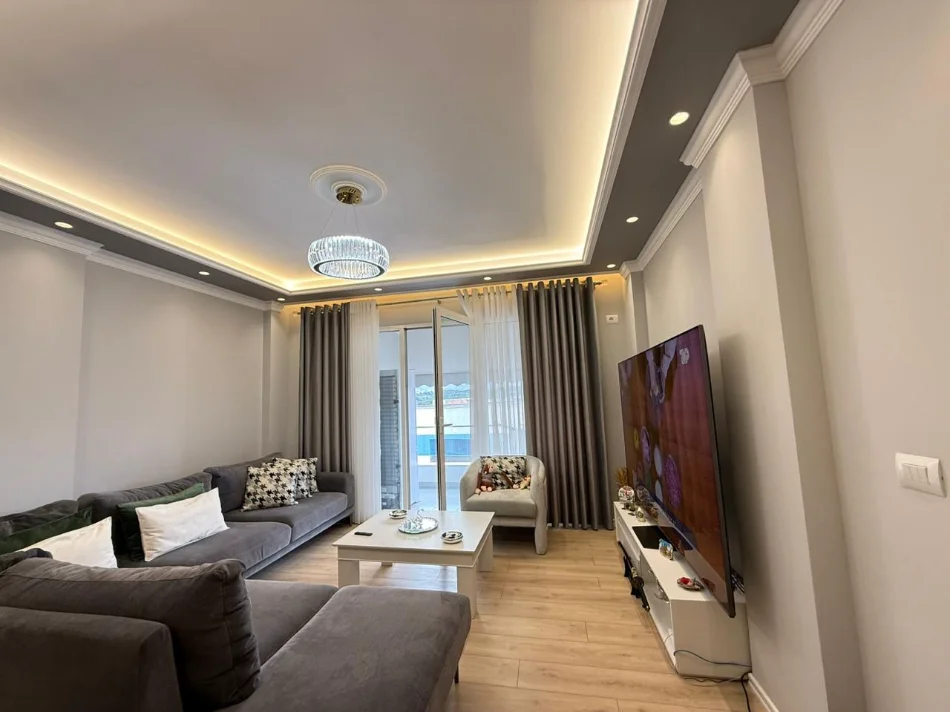 Tirane, shitet apartament 3+1 , 144 m² 339.000 € (Kopshti Zoologjik)