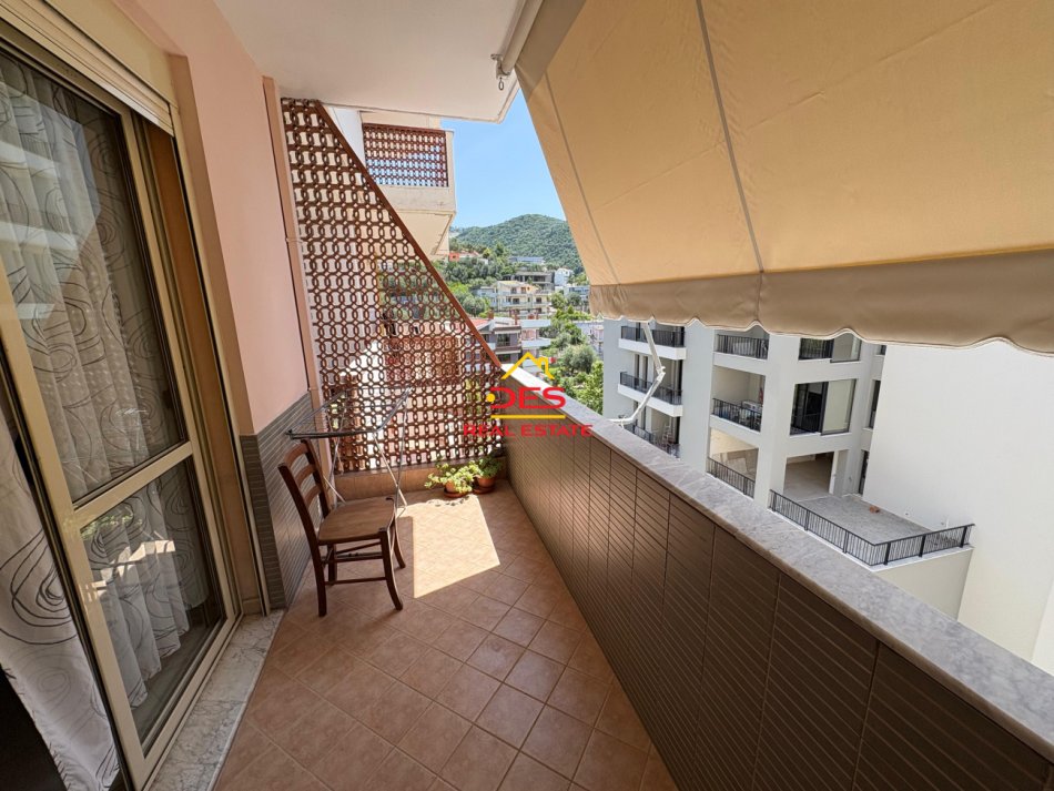 Vlore, jepet me qera apartament 1+1+Ballkon Kati 5, 70 m² 500 € (Rruga Murat Tërbaçi)