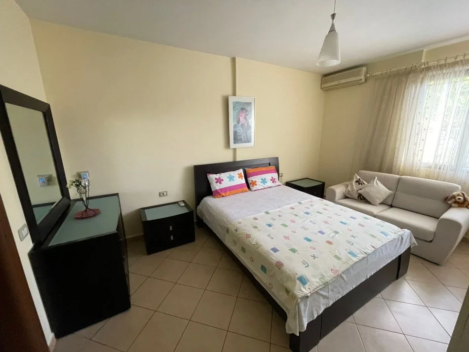 Jepet Me Qera Apartament 2+1+2 Te Ali Demi [ID P02117]