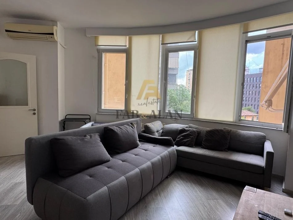 Tirane, shitet apartament 1+1 Kati 4, 75 m² 187.500 € (Selvia, tek Observatori)
