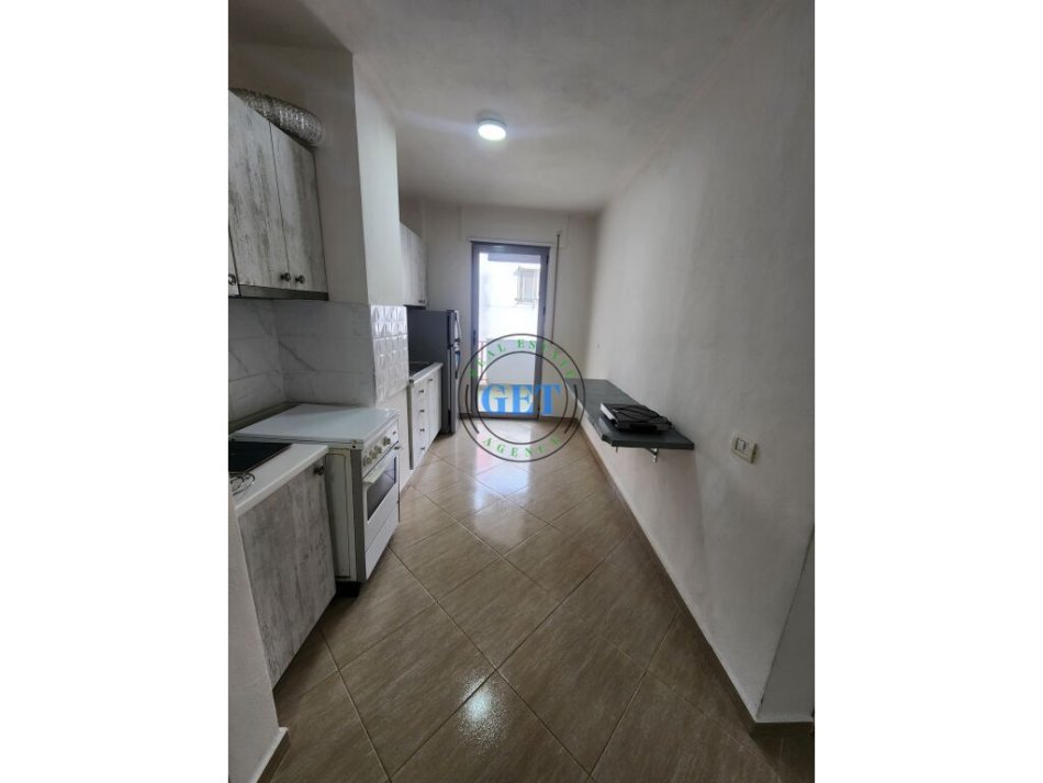Durres, jepet me qera apartament 2+1 Kati 5, 115 m²