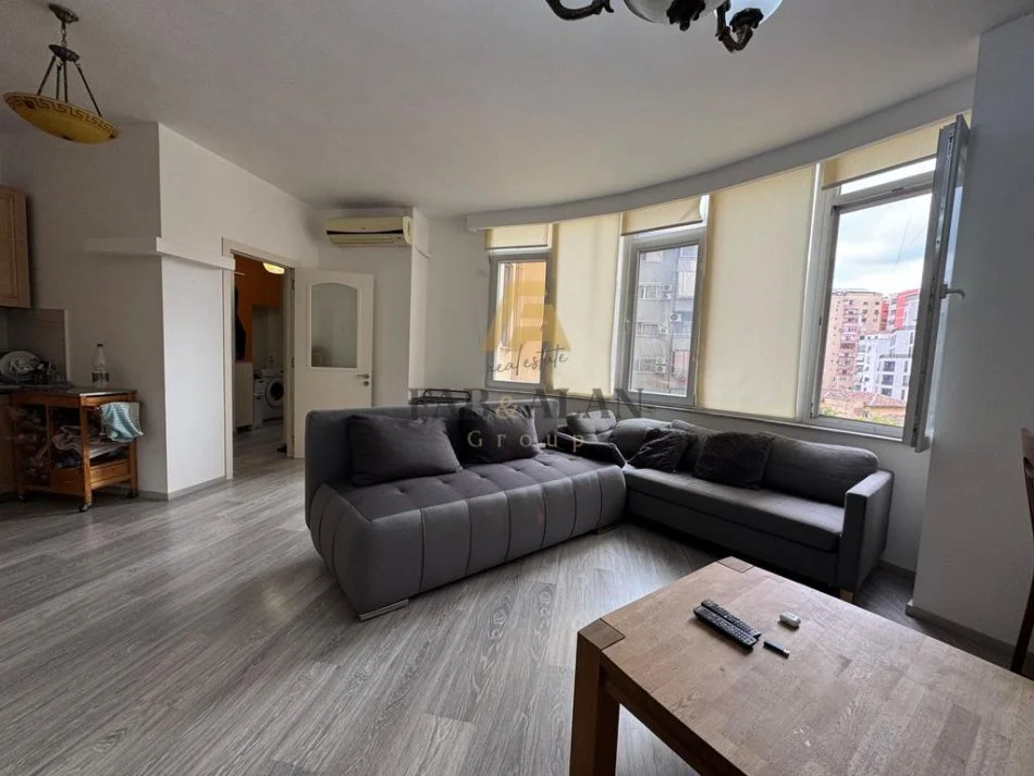 Tirane, shitet apartament 1+1 Kati 4, 75 m² 187.500 € (Selvia, tek Observatori)
