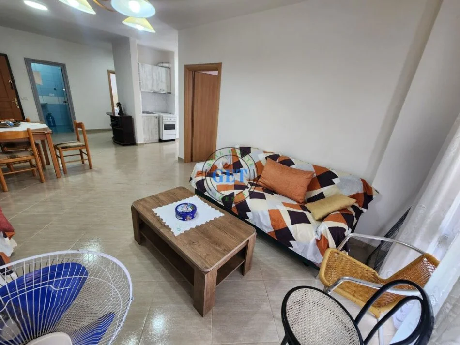 Durres, jepet me qera apartament 2+1 Kati 5, 115 m² 400 € (Plazh Iliria, Durrës)