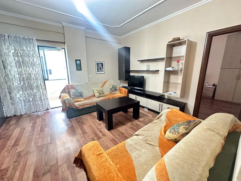 Tirane, jepet me qera 2+1+Ballkon Kati 2, 115 m² 550 € (Don Bosco)