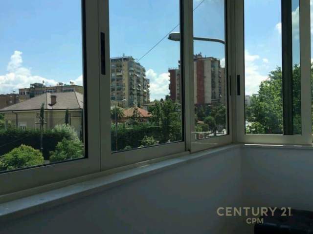 Tirane, jepet me qera apartament 1+1+BLK Kati 2, 50 m² 500 Euro (Mustafa Matohiti, Rrugica e Sales)