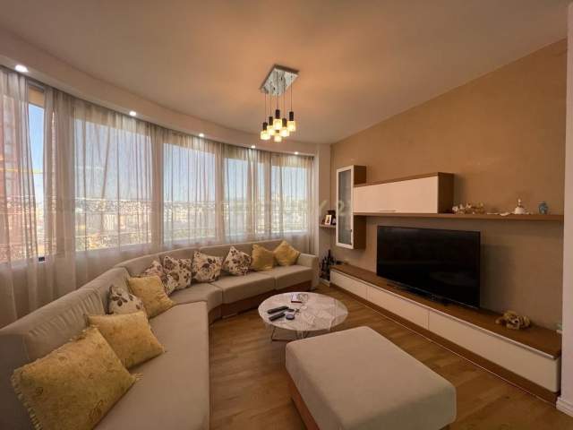 Tirane, shes apartament 2+1 220.000 Euro (21 Dhjetori)