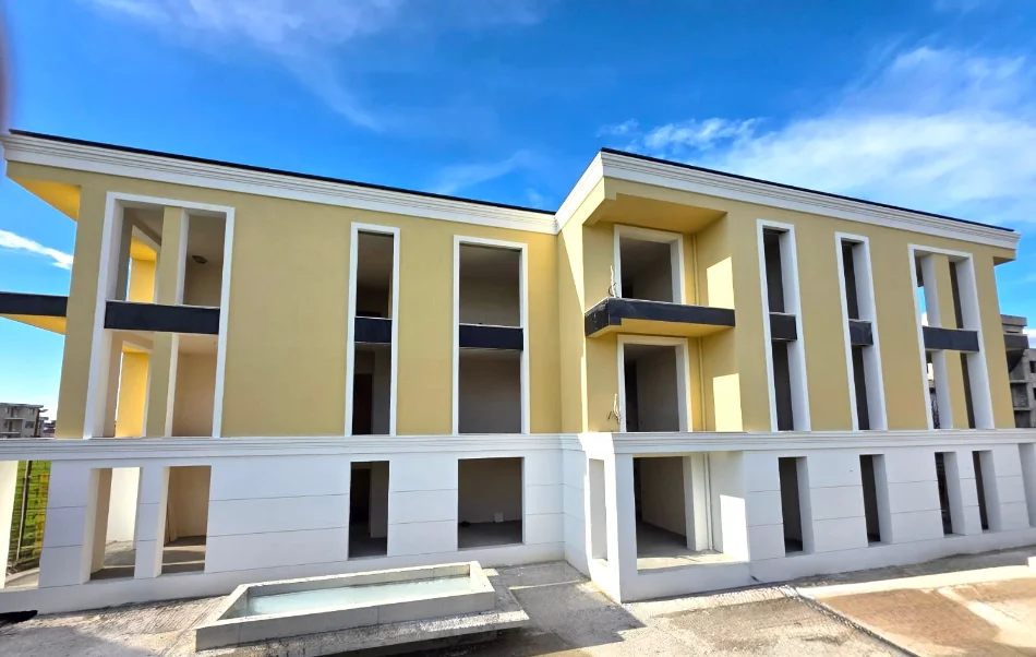 Tirane, shitet apartament 1+1 , 50 m² 85.100 € (sauk)