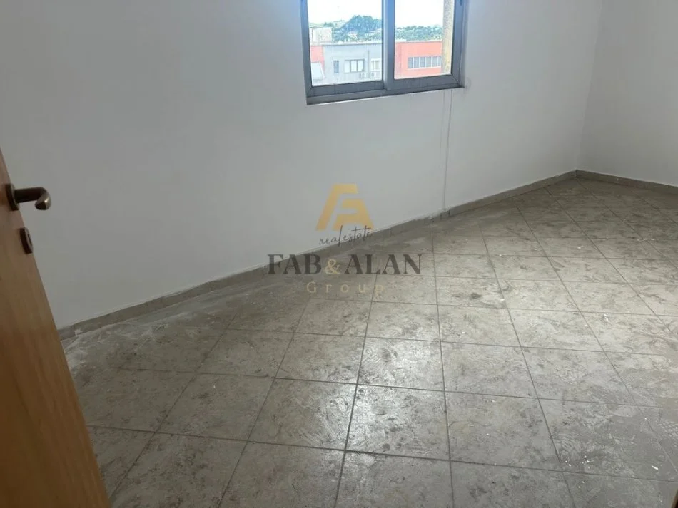 Tirane, shitet apartament 2+1 Kati 9, 121 m² 120.000 € (Astir, 2 Palmat)