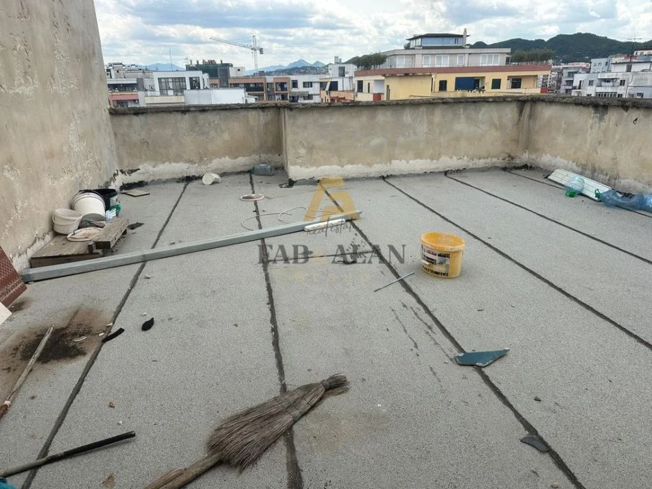 Tirane, shitet apartament 2+1 Kati 9, 121 m² 120.000 € (Astir, 2 Palmat)