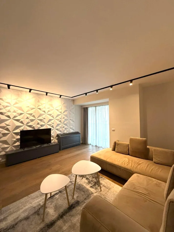 Tirane, shitet apartament 2+1 , 130 m² (Stadiumi Arena)