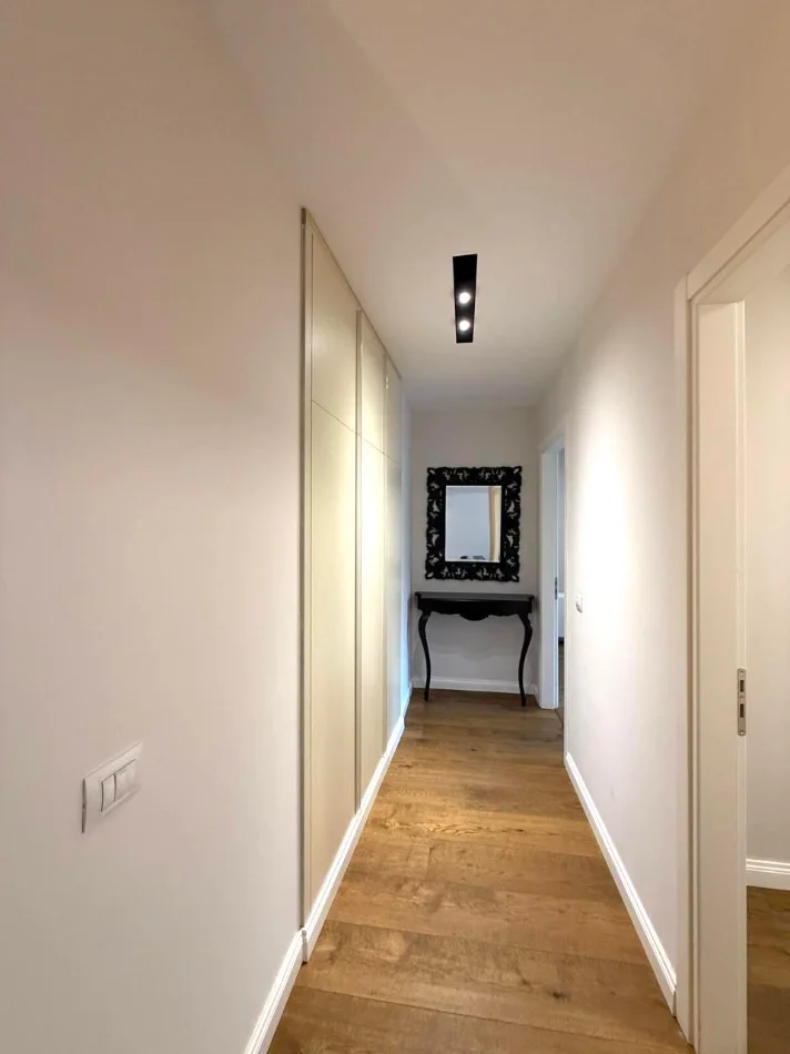 Tirane, shitet apartament 2+1 , 130 m² (Stadiumi Arena)