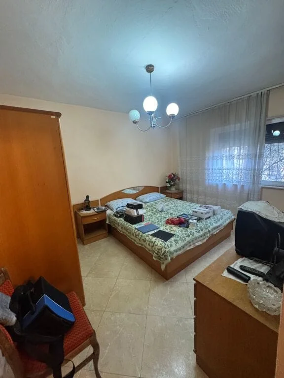 Tirane, shitet apartament 3+1+Aneks+Ballkon Kati 2, 89 m² 180.000 € (rruga e kavajes , 21 dhjetori)