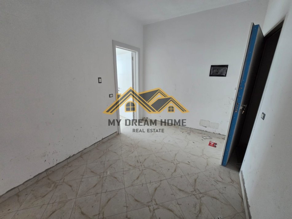 Durres, shitet apartament Kati 10, 95 m² 230.000 € (Vollga)