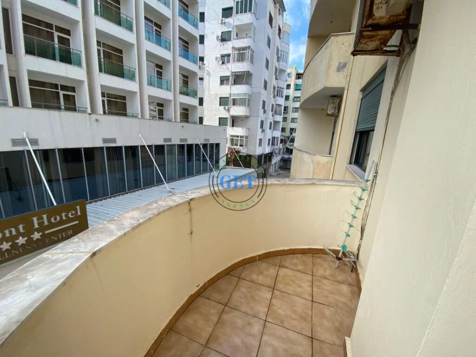 Durres, jepet me qera apartament 1+1+Ballkon Kati 2, 60 m² 350 € (Plazh Iliria)
