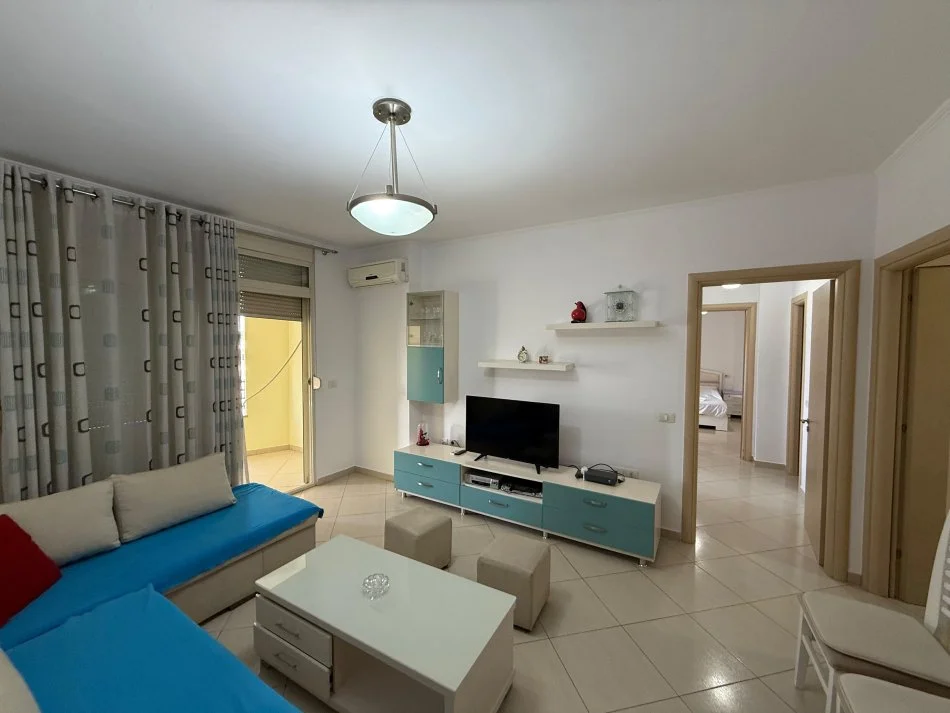 Tirane, jap me qera apartament 2+1+Ballkon Kati 7, 100 m² 600 € (Don Bosko, Prane Viva Market)