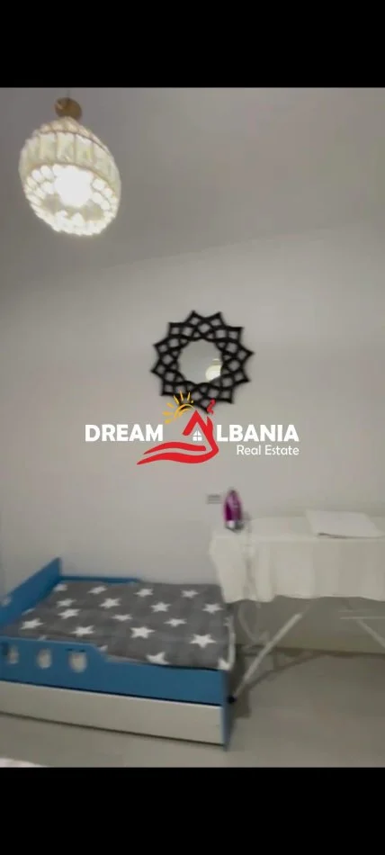 Tirane, jepet me qera 1+1 , 70 m² 450 € (Tek Terminali Jug-Veri)