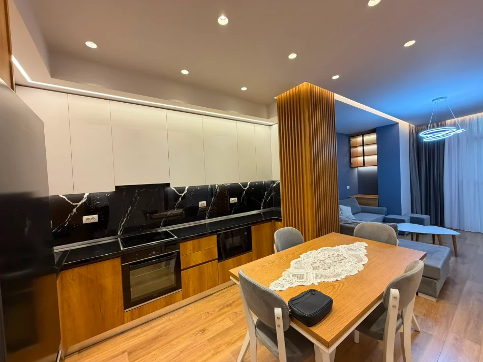 Tirane, jepet me qera apartament 1+1 Kati 3, 72 m² 500 € (Unaza e Re)