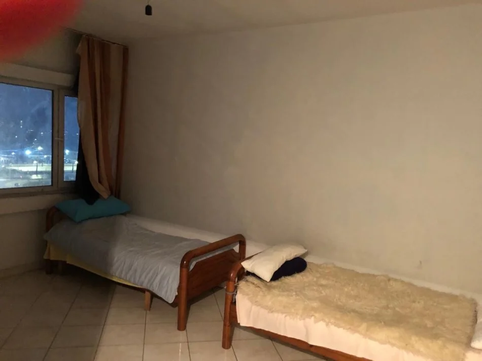 Tirane, jepet me qera apartament 2+1+Ballkon Kati 6, 90 m² 400 € (Dritan hoxha)