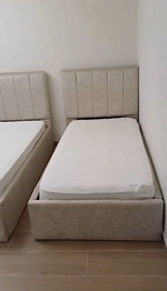 Tirane, jepet me qera garsonier 1+1 Kati 2, 40 m² 450 € (rruga Elbasanit)