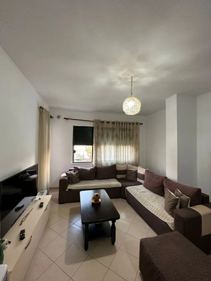 Tirane, shitet apartament 2+1+Ballkon Kati 5, 97 m² 110.000 € (Besim Alla)