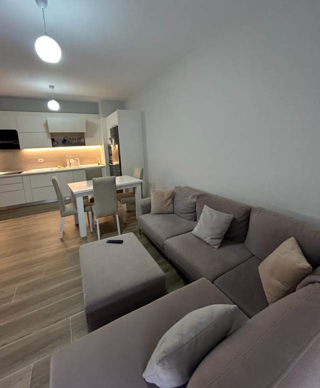 Tirane, jap me qera apartament 2+1+BLK Kati 4, 80 m² 350 Euro (Rruga Shefqet Kuka)
