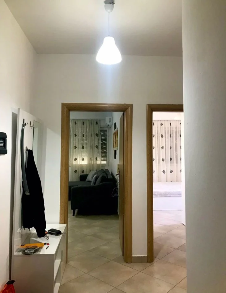 Tirane, jepet me qera apartament 2+1 Kati 7, 92 m² 600 € (Don Bosko)