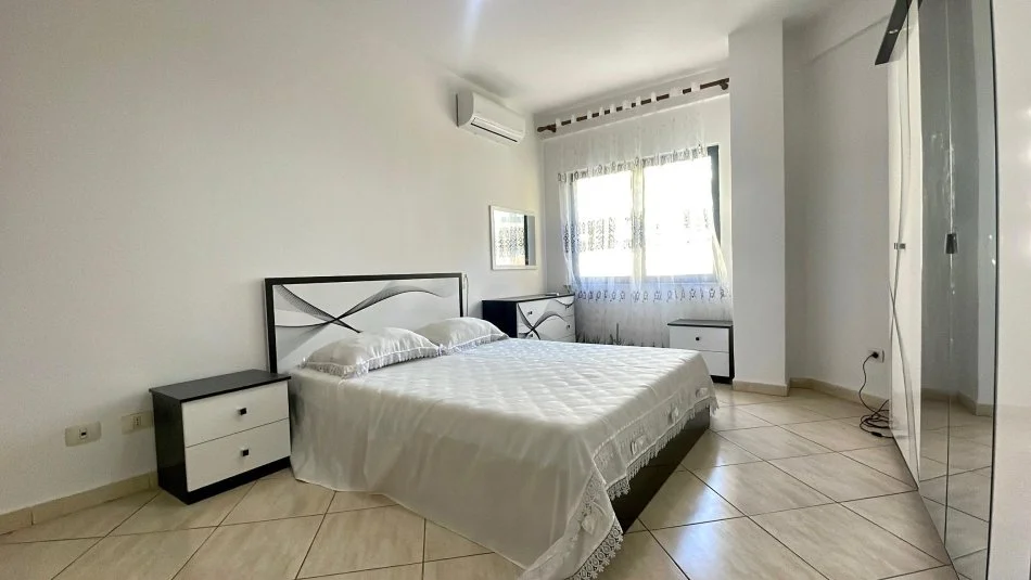 Tirane, shitet apartament 2+1+Ballkon Kati 7, 118 m² 210.000 € (Stacioni i Trenit)