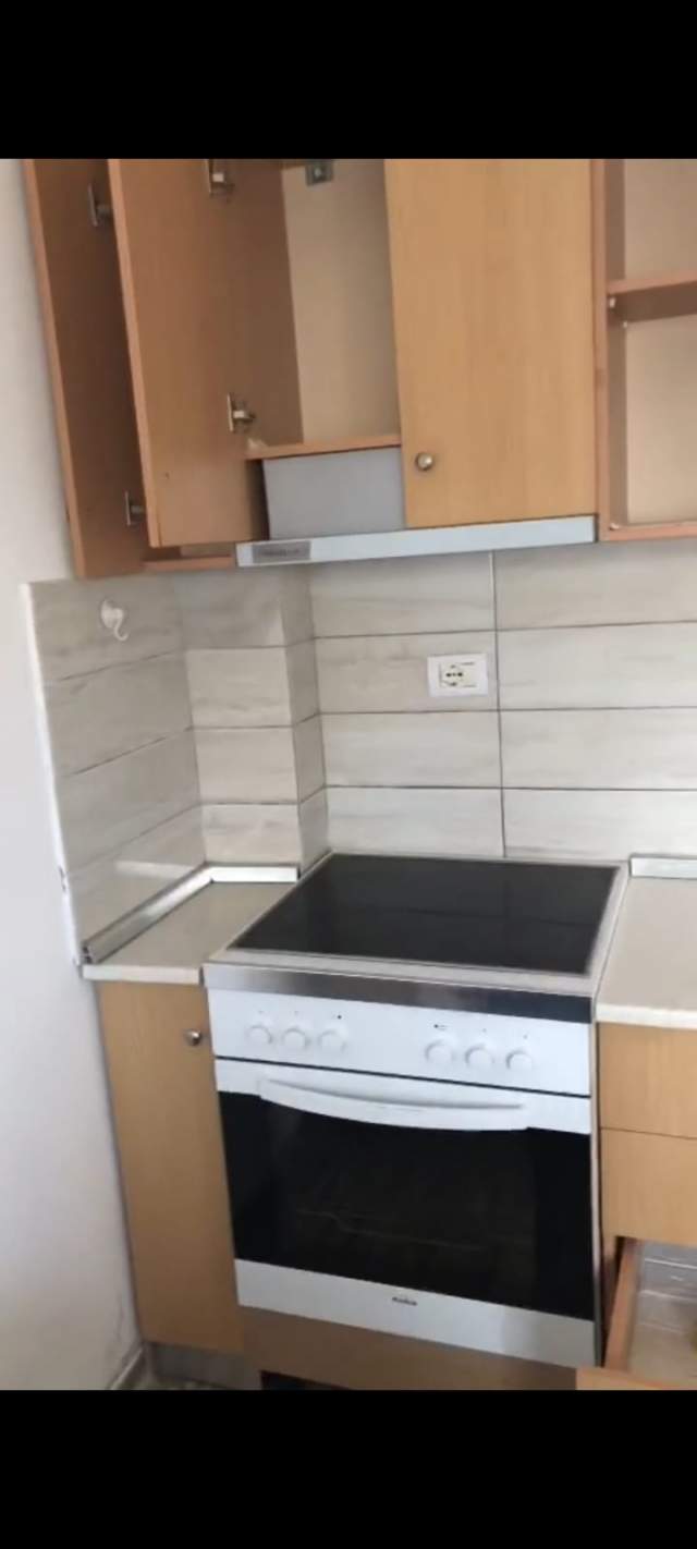 Tirane, jepet me qera apartament 1+1+A+BLK Kati 1, 70 m² 25.000 Leke (YZBERISHT)