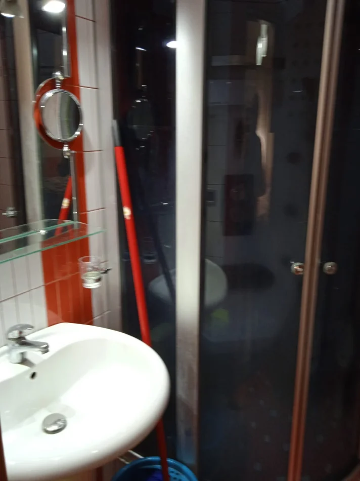 Tirane, jepet me qera garsonier Kati 2, 35 m² 390 € (Rruga Mihal Duri prane Qendres)