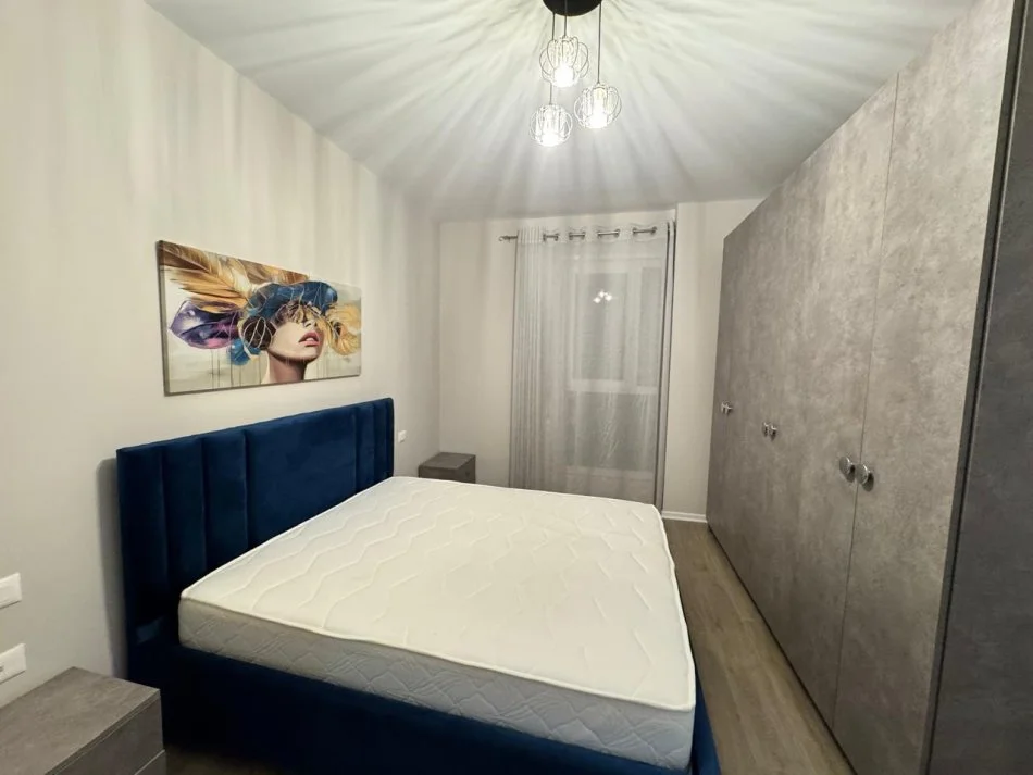 Tirane, jepet me qera apartament 1+1+Ballkon Kati 5, 70 m² 600 € (DON BOSKO)