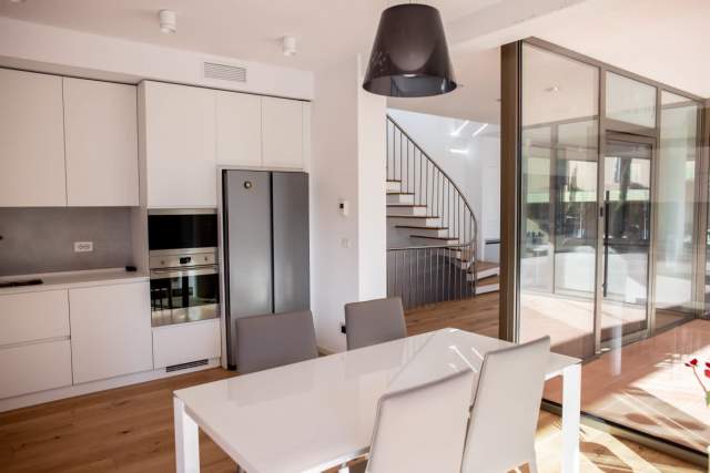 Japim me qira vile te TEG, 407 m² 5.000 Euro