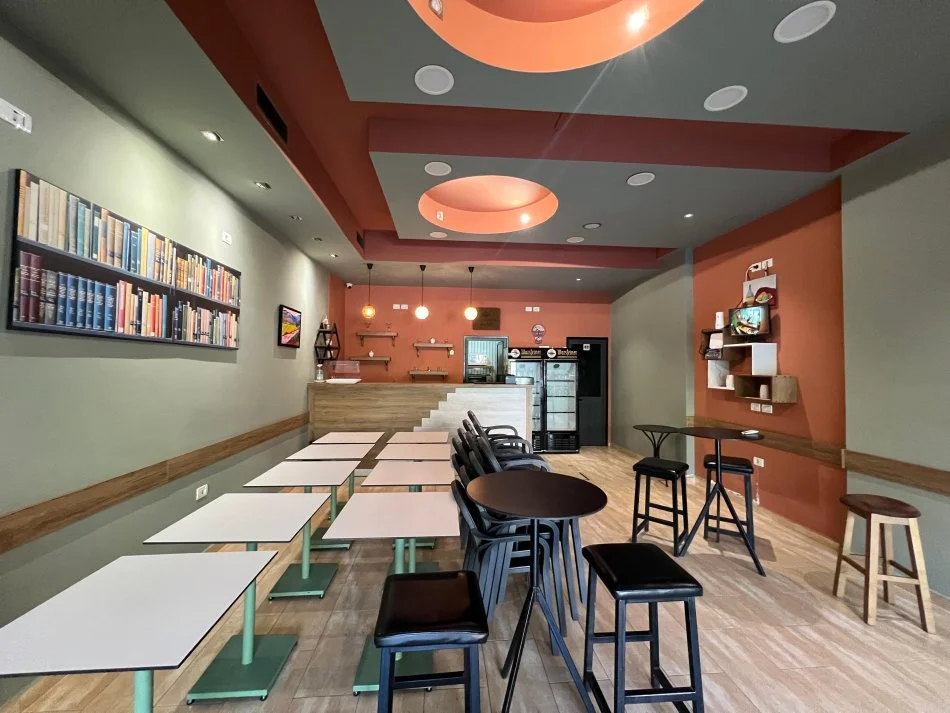 Tirane, jepet me qera Kati 0, 70 m² 1.000 € (Prane Sheshit Willson)