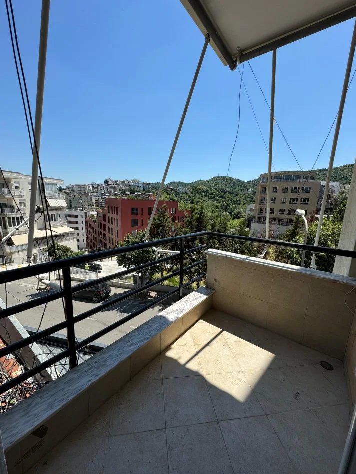 Tirane, shes apartament 2+1 Kati 3, 91 m² 165.000 € (Kodra e Diellit)